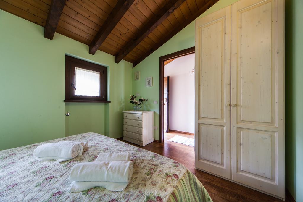 Agriturismo Alla Poncia Граведона Экстерьер фото