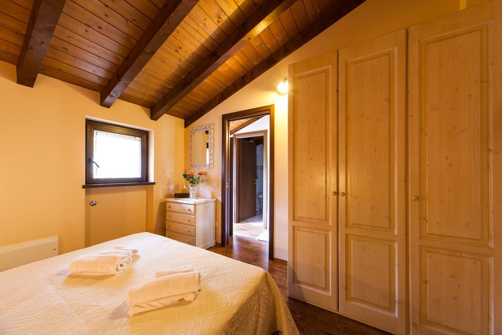 Agriturismo Alla Poncia Граведона Экстерьер фото